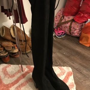 Black over the knee Boots